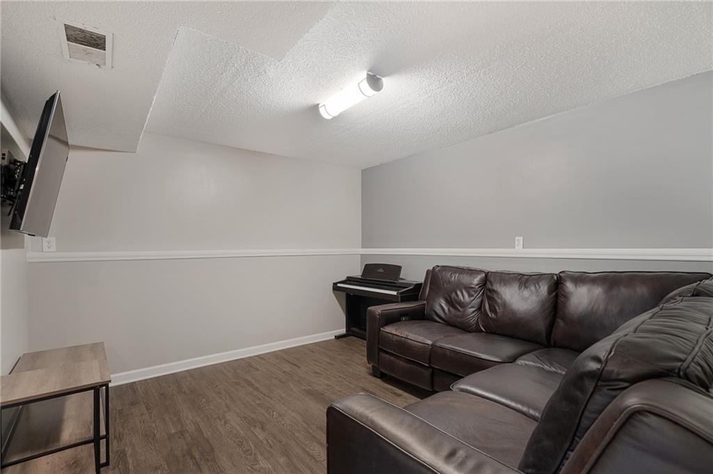 305 West South Street Spring Hill, KS 66083 - Photo 32 of 59
