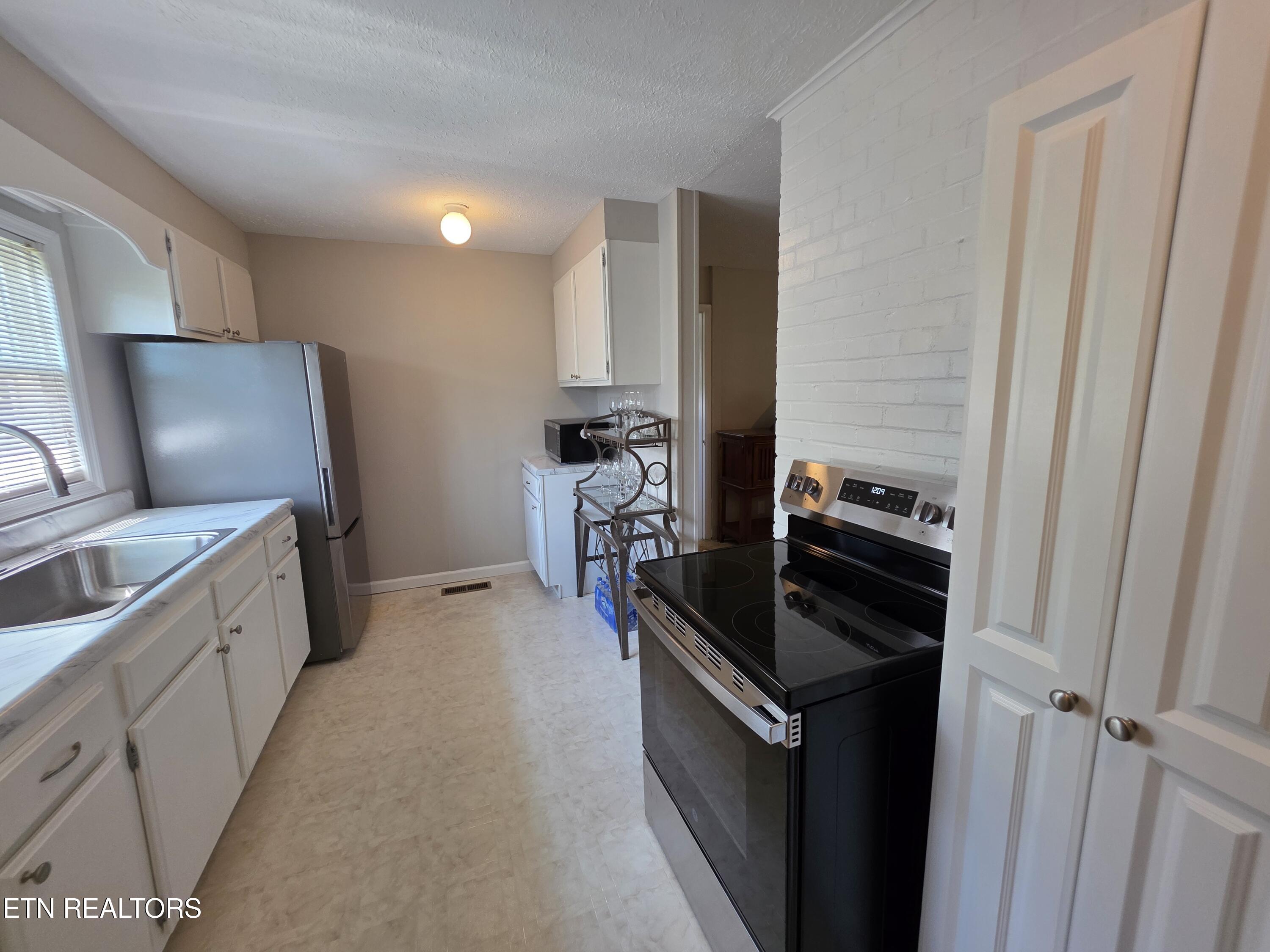 106 Nesper Road Oak Ridge, TN 37830 - Photo 6 of 36 1000005240