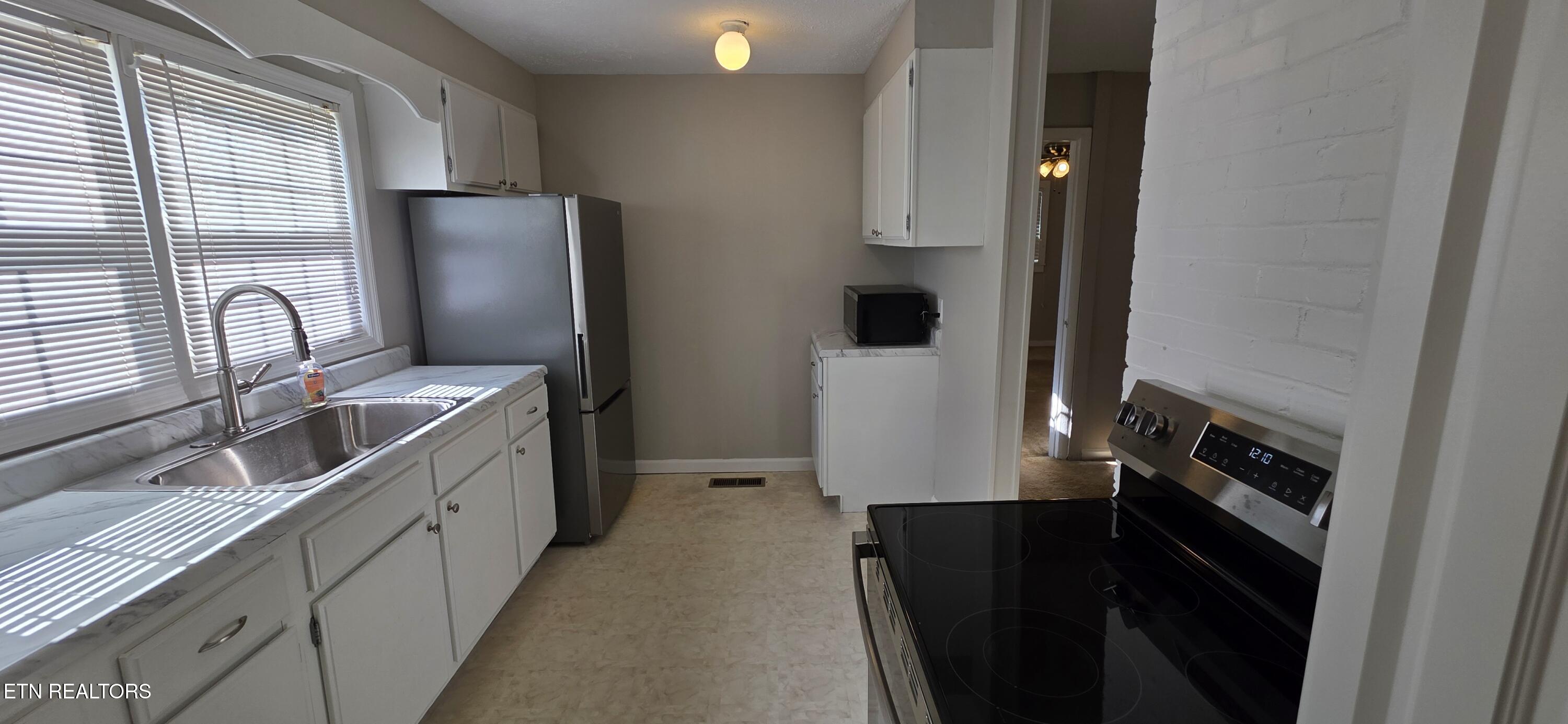 106 Nesper Road Oak Ridge, TN 37830 - Photo 7 of 36 1000006037