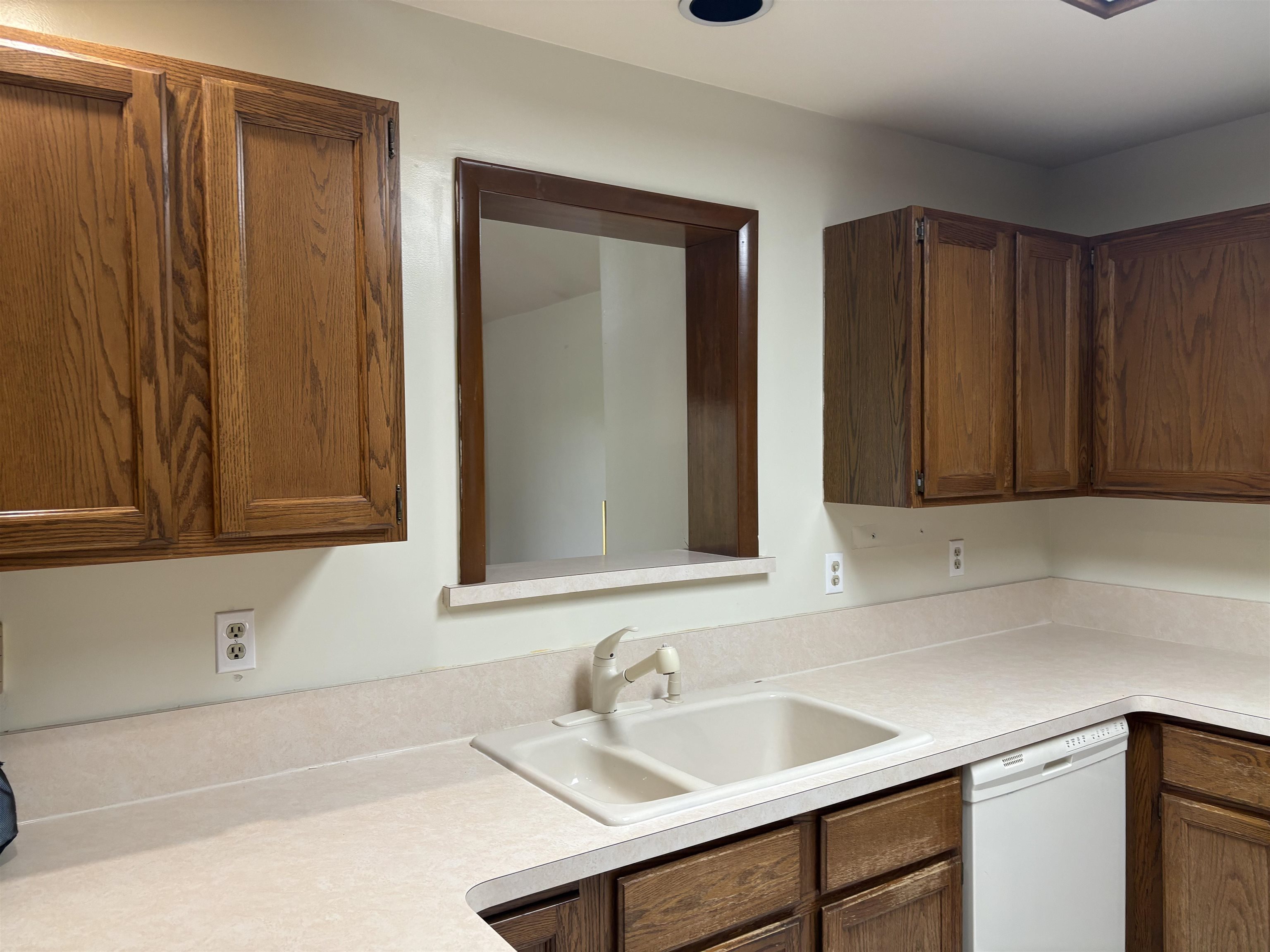 1390 Flushing Road Flushing, MI 48433 - Photo 6 of 33