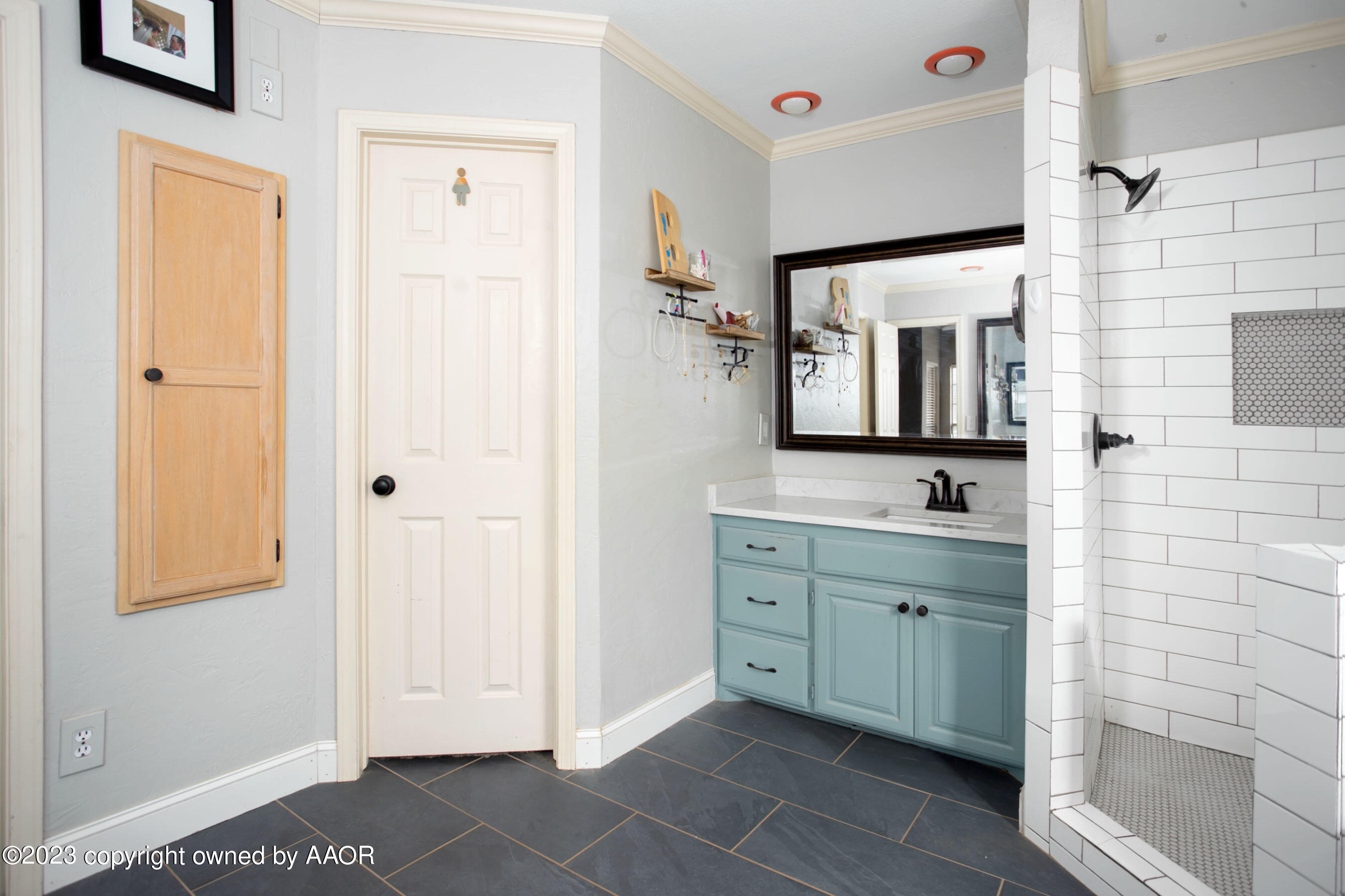 7107 Rochelle Lane Amarillo, TX 79109 - Photo 21 of 46 Master Bath 3