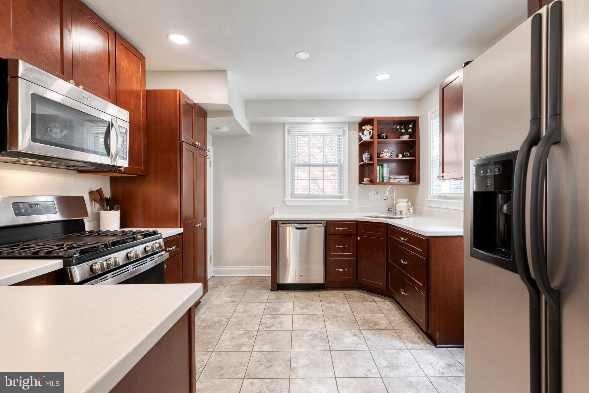 16 Tanglewood Road Baltimore, MD 21228 - Photo 16 of 47 Gallery Image 16