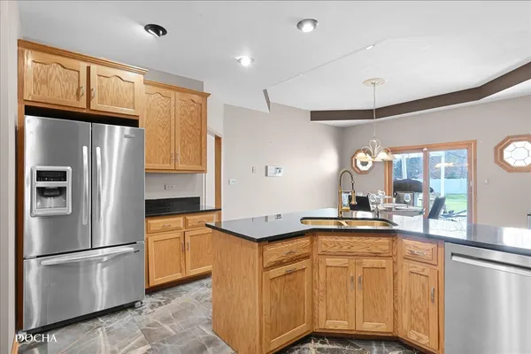 $600,000 | 365 East Pine Meadow Court, Morris, IL 60450