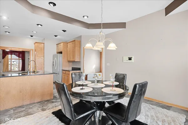 $600,000 | 365 East Pine Meadow Court, Morris, IL 60450