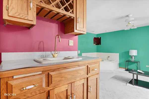 $600,000 | 365 East Pine Meadow Court, Morris, IL 60450