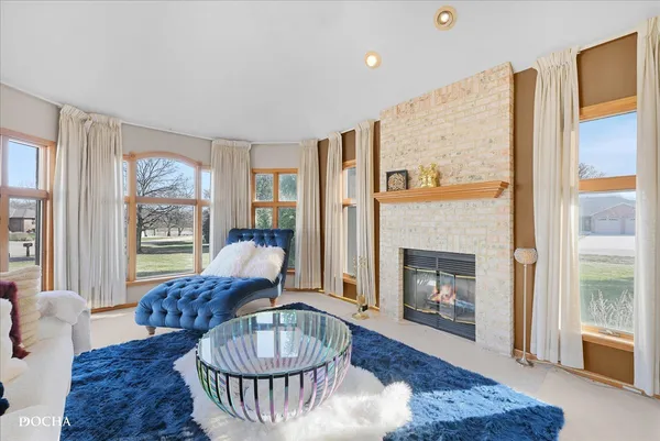 $600,000 | 365 East Pine Meadow Court, Morris, IL 60450