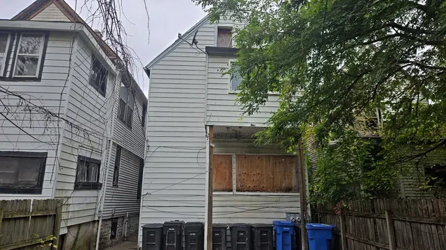 $49,900 | 6925 South Stewart Avenue, Chicago, IL 60621