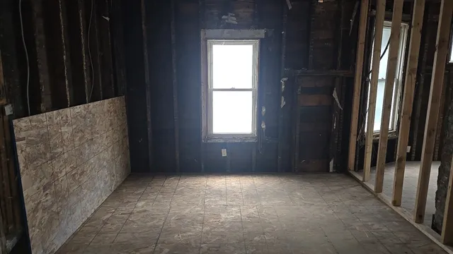 $49,900 | 6925 South Stewart Avenue, Chicago, IL 60621