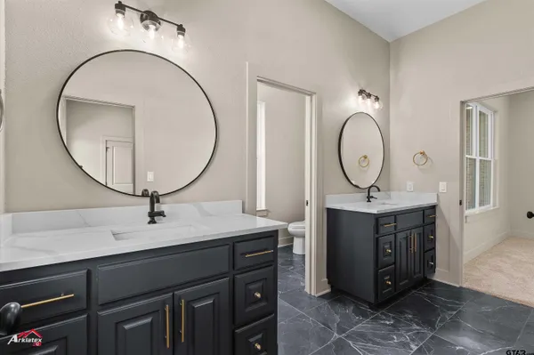 $590,000 | 190 Brooks Drive, Gladewater, TX 75647