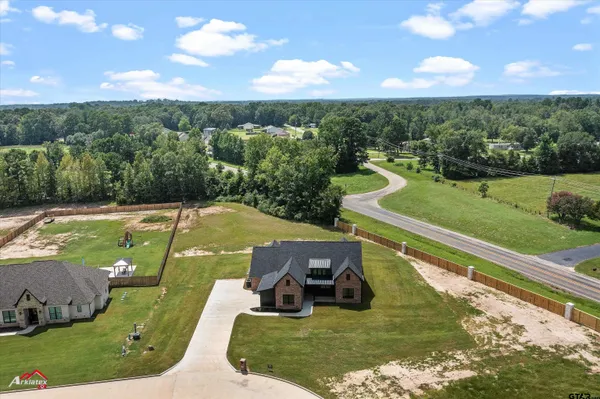 $590,000 | 190 Brooks Drive, Gladewater, TX 75647