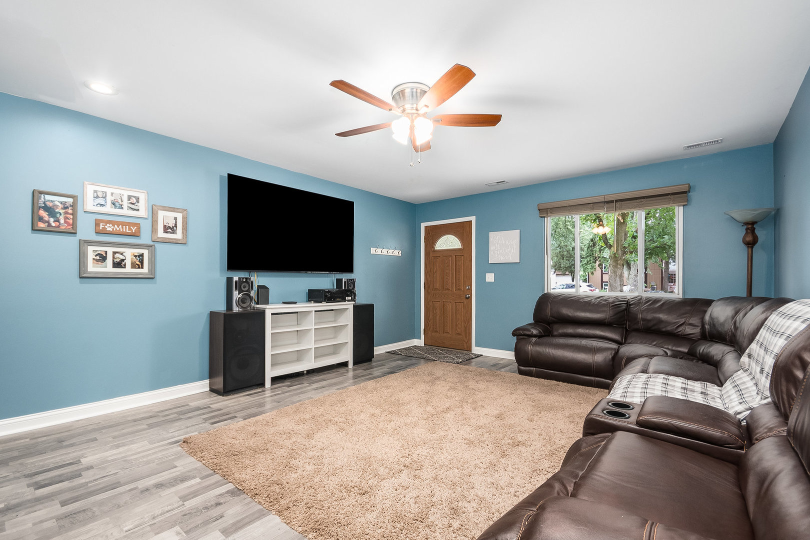 105 Allison Court Bolingbrook, IL 60440 - Photo 2 of 16