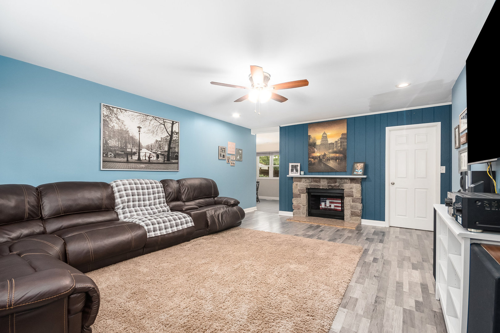105 Allison Court Bolingbrook, IL 60440 - Photo 3 of 16