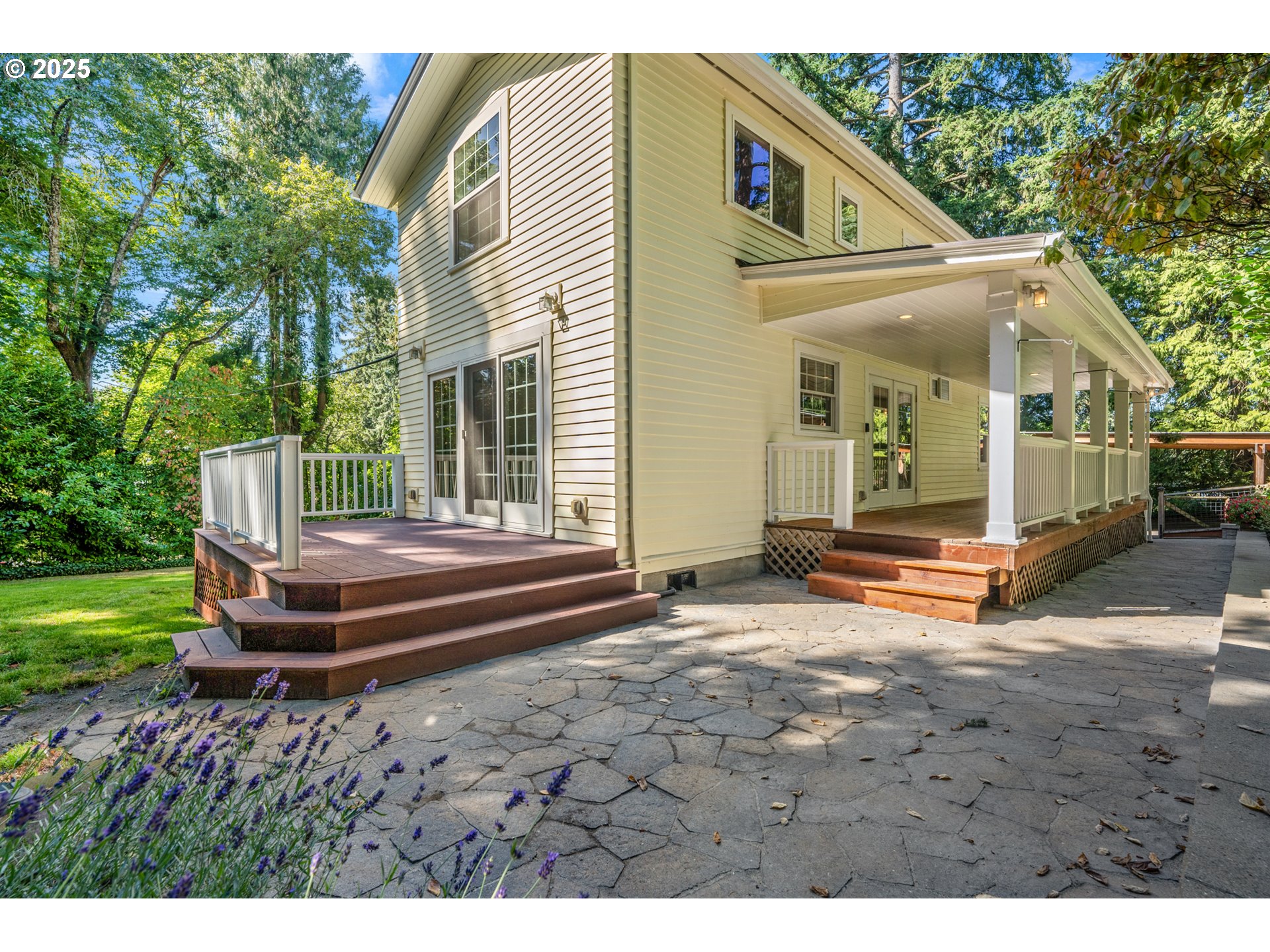 2249 Southwest Taylors Ferry Road Portland, OR 97219 - Photo 29 of 48