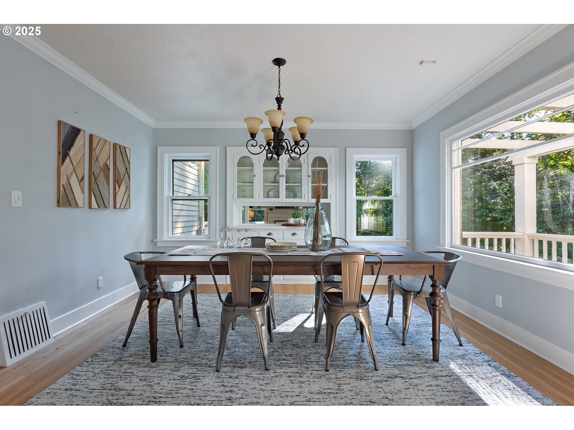 2249 Southwest Taylors Ferry Road Portland, OR 97219 - Photo 7 of 48 Dining Room