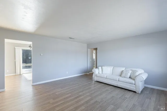 $688,888 | 1052 Helen Court, Petaluma, CA 94954