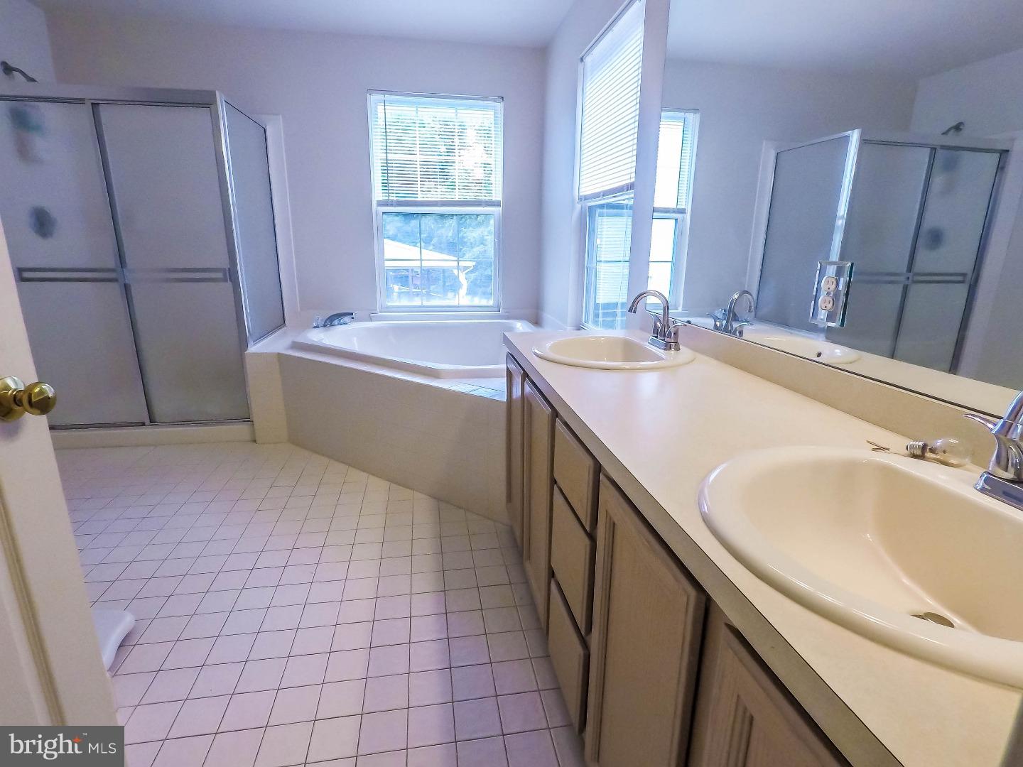 21 Rockingham Drive Marlton, NJ 08053 - Photo 19 of 25