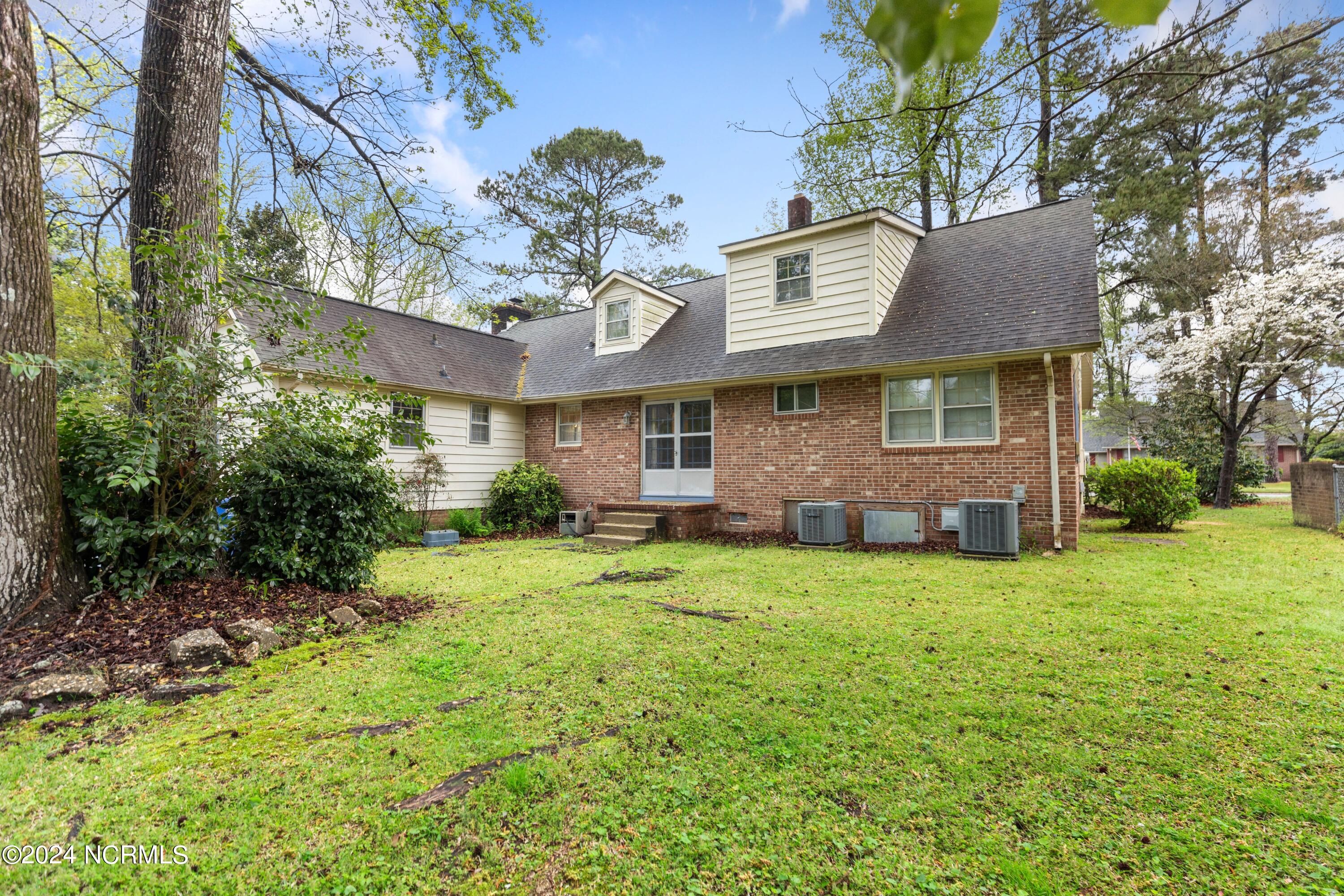 1004 Decatur Road Jacksonville, NC 28540 - Photo 11 of 39 northwoods-11