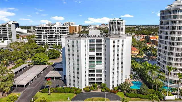 $784,900 | 435 South Gulfstream Avenue, Unit 1006, Sarasota, FL 34236