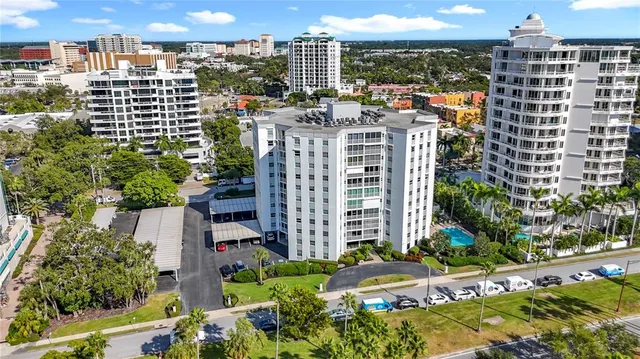 $784,900 | 435 South Gulfstream Avenue, Unit 1006, Sarasota, FL 34236