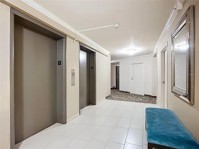 $784,900 | 435 South Gulfstream Avenue, Unit 1006, Sarasota, FL 34236