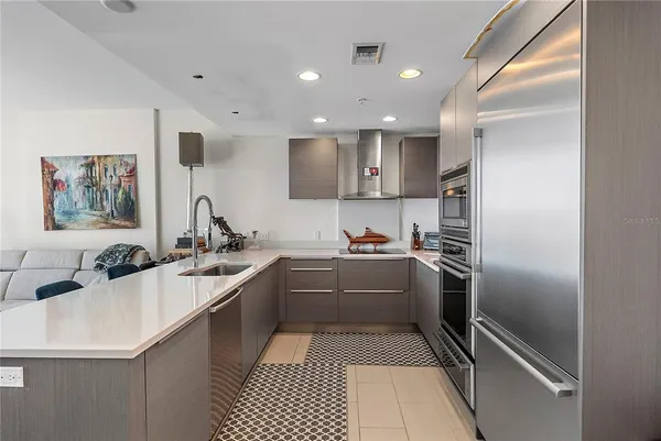 $4,100 | 175 1st Street South, Unit 704, St. Petersburg, FL 33701