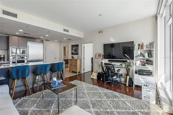 $4,100 | 175 1st Street South, Unit 704, St. Petersburg, FL 33701