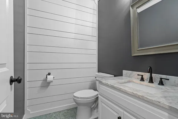 $699,900 | 190 Michael Road, Port Matilda, PA 16870