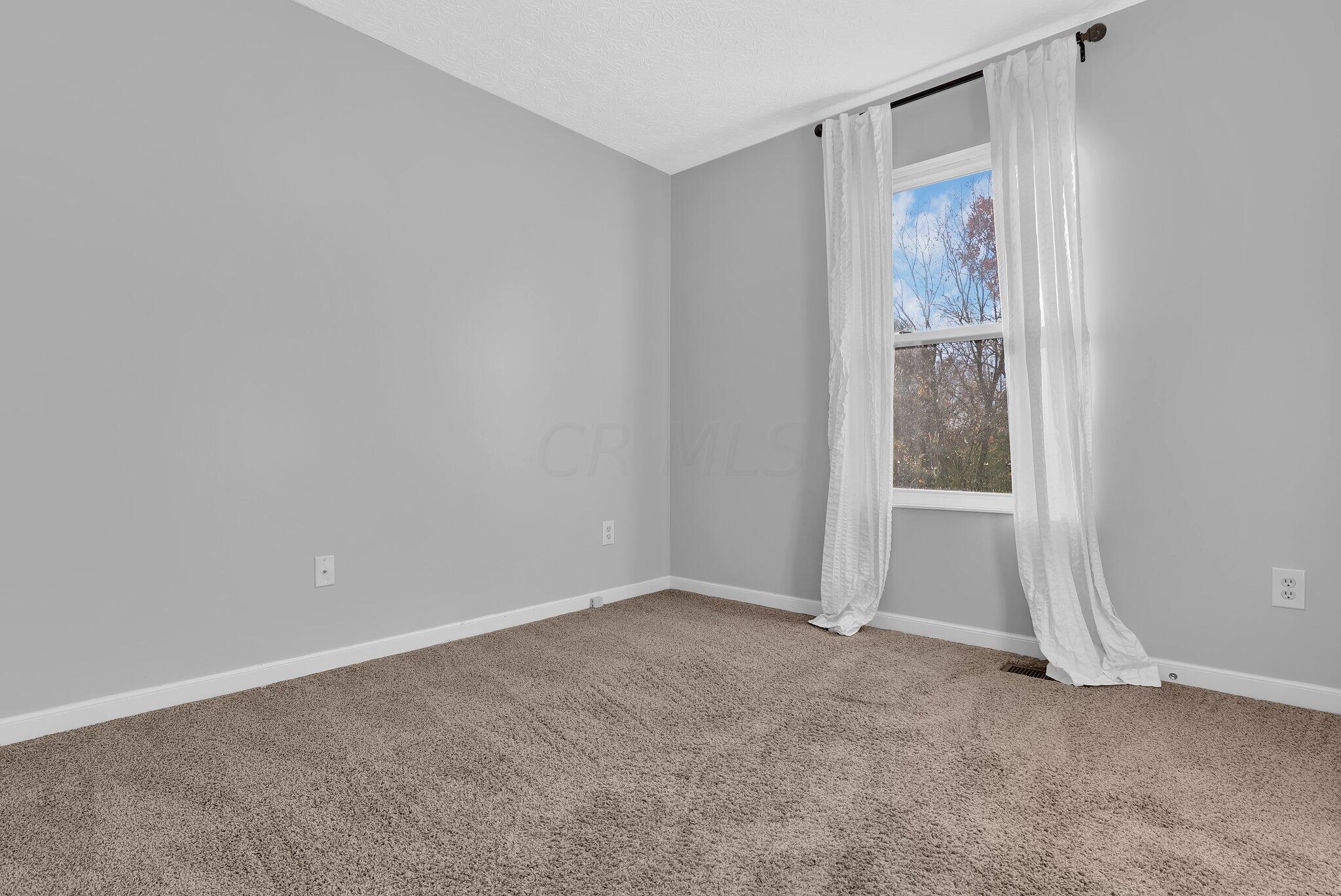 1189 Rice Avenue Columbus, OH 43230 - Photo 23 of 44 23-web-or-mls-1189-rice-ave