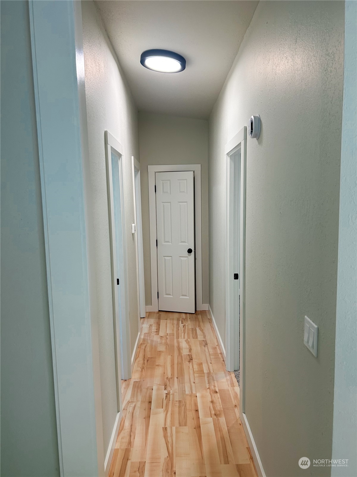 112 Levig Road Port Angeles, WA 98362 - Photo 9 of 37 a view of a hallway