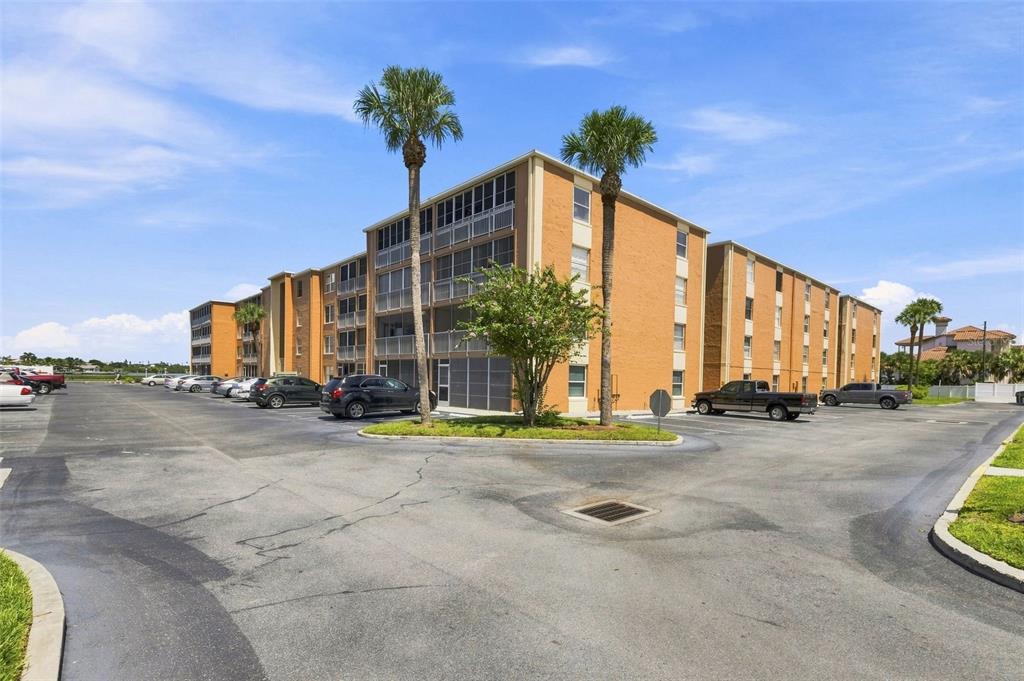 12760 Indian Rocks Road, Unit 1017 Largo, FL 33774 - Photo 1 of 29 Gallery Image 1