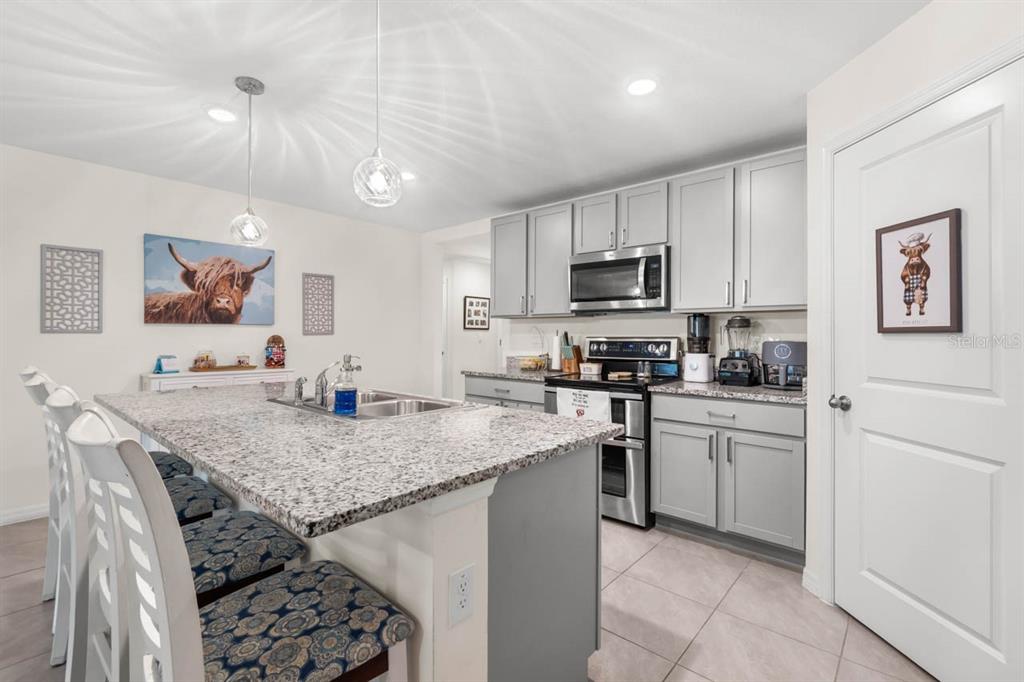 1911 Blue Stream Street Ruskin, FL 33570 - Photo 14 of 58