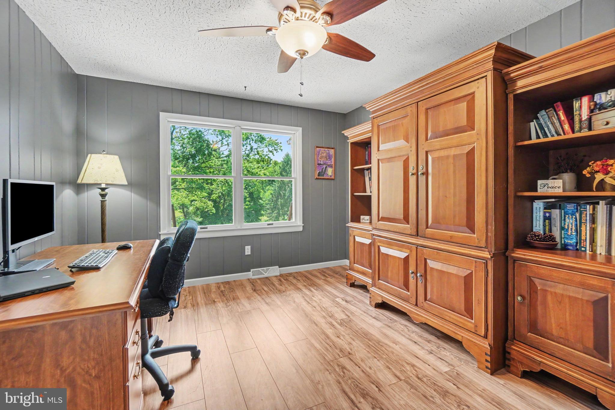 2525 Valley Road Marysville, PA 17053 - Photo 19 of 46