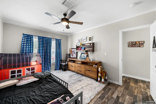 $600,000 | 1145 Postert Lane, Floresville, TX 78114