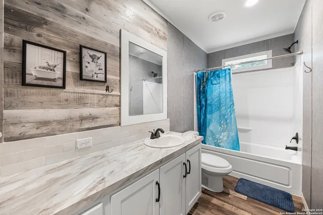 $600,000 | 1145 Postert Lane, Floresville, TX 78114