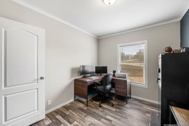 $600,000 | 1145 Postert Lane, Floresville, TX 78114