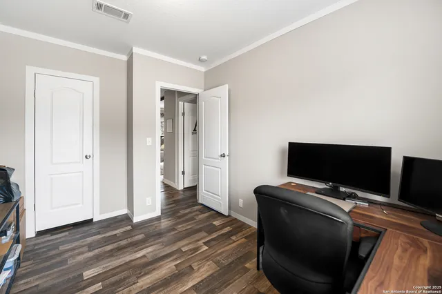 $600,000 | 1145 Postert Lane, Floresville, TX 78114