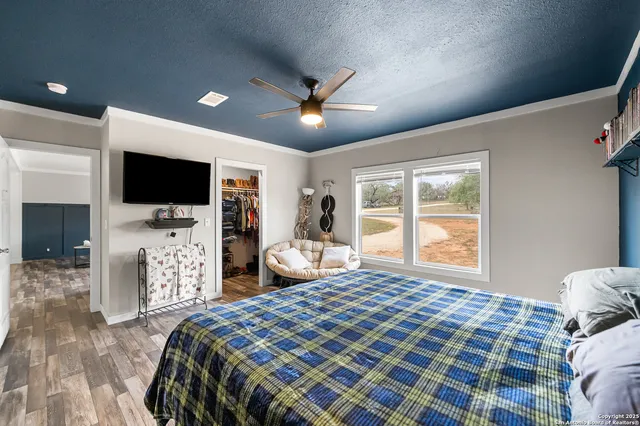 $600,000 | 1145 Postert Lane, Floresville, TX 78114