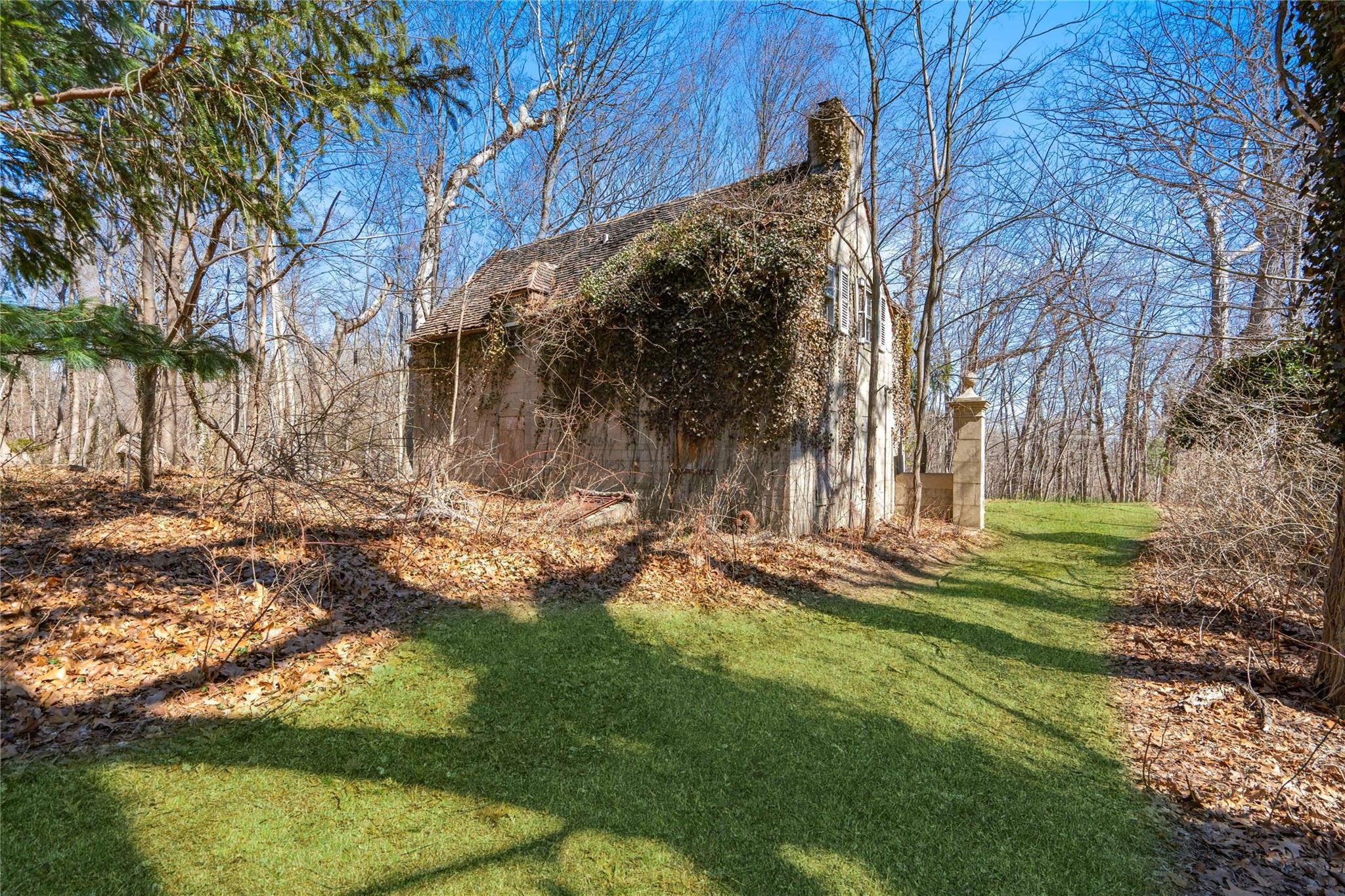 2340 A Cedar Swamp Road Glen Head, NY 11545 - Photo 5 of 11 View of yard