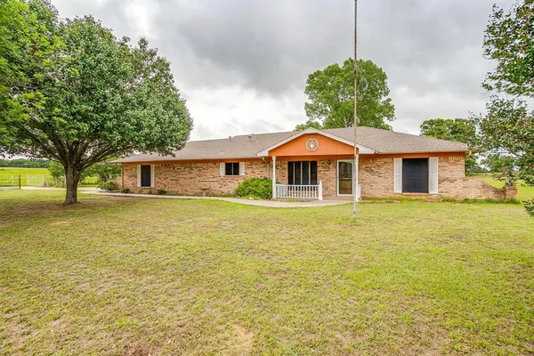 $599,900 | 1288 Farm To Market 67, Covington, TX 76636