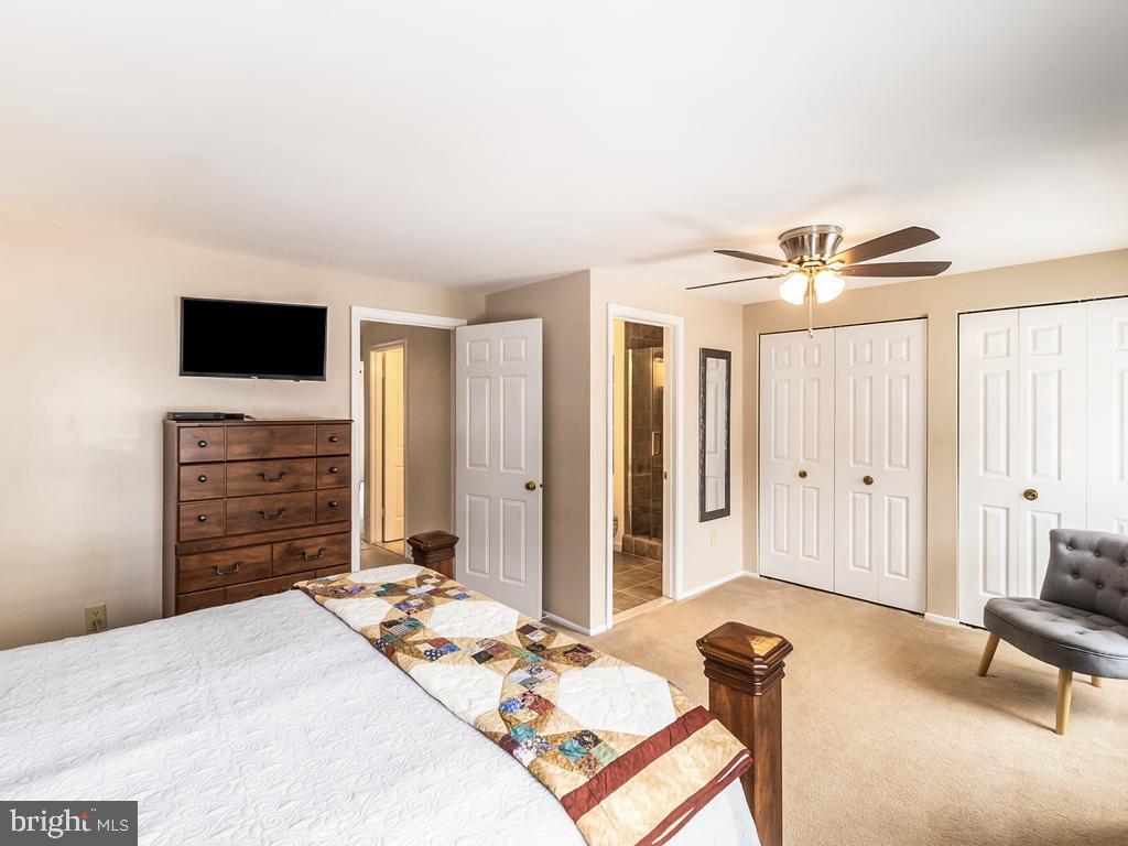 6008 Powell's Landing Road Burke, VA 22015 - Photo 12 of 34 Gallery Image 12