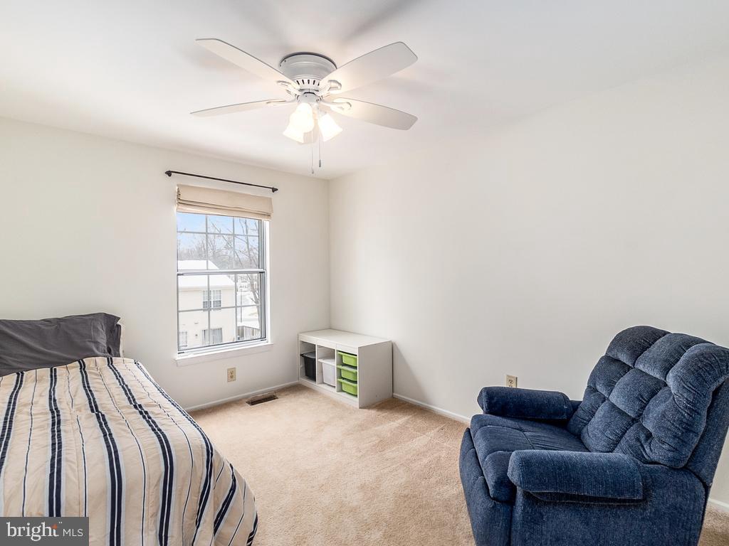 6008 Powell's Landing Road Burke, VA 22015 - Photo 17 of 34 Gallery Image 17