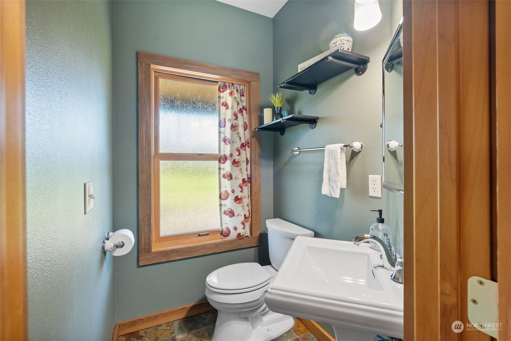 7450 Wheeler Road Maple Falls, WA 98266 - Photo 15 of 40 Gallery Image 15