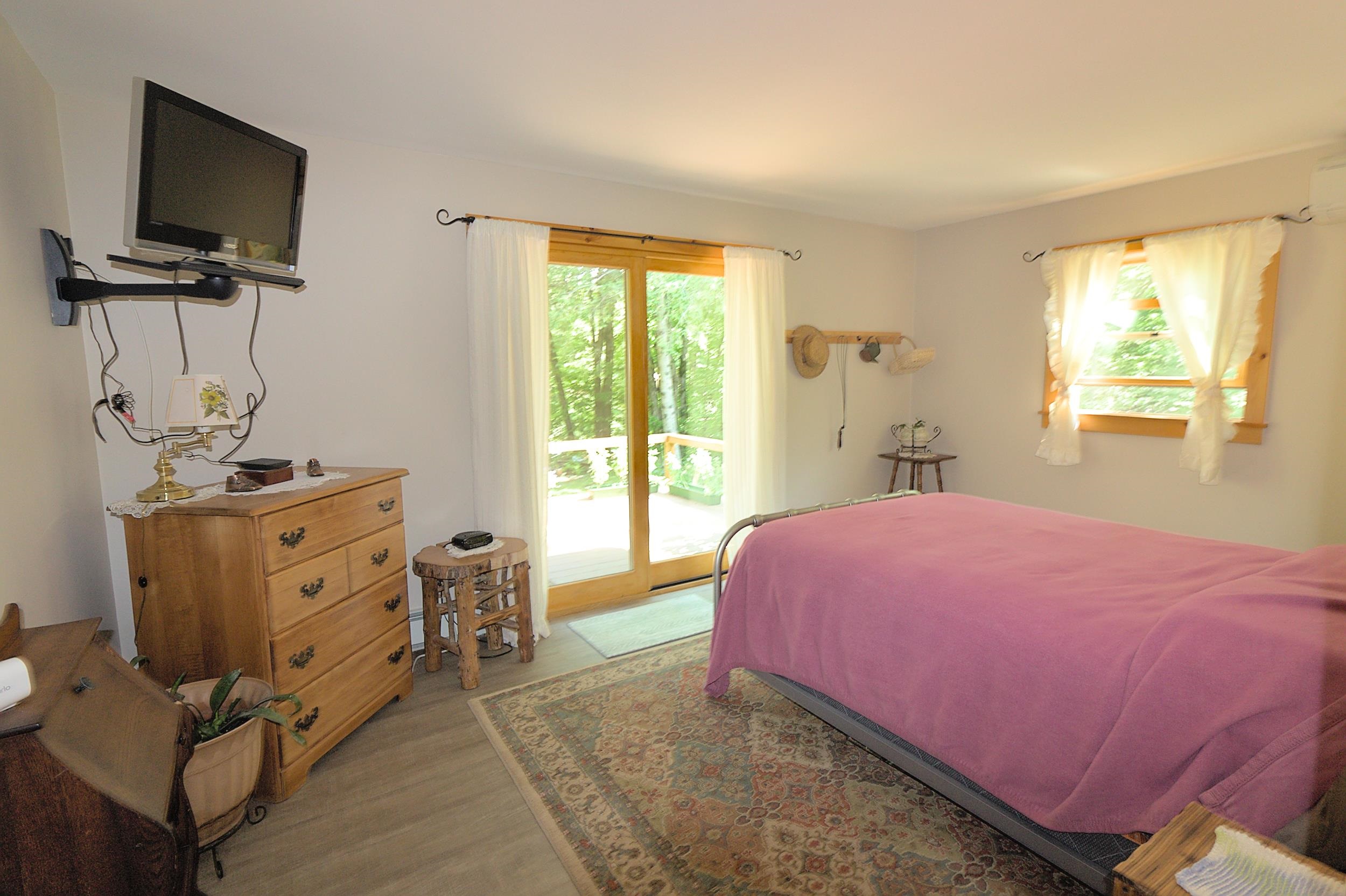 313 Nicholas Way Pownal, VT 05261 - Photo 19 of 40 Gallery Image 19