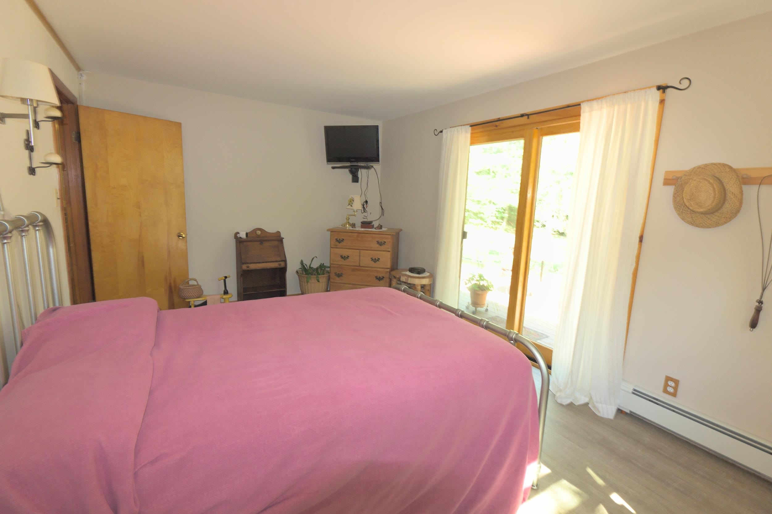 313 Nicholas Way Pownal, VT 05261 - Photo 20 of 40 Gallery Image 20