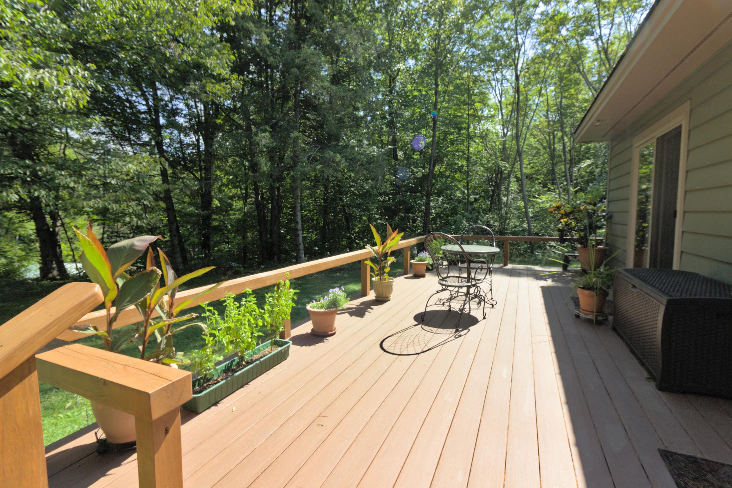 313 Nicholas Way Pownal, VT 05261 - Photo 2 of 40 Gallery Image 2