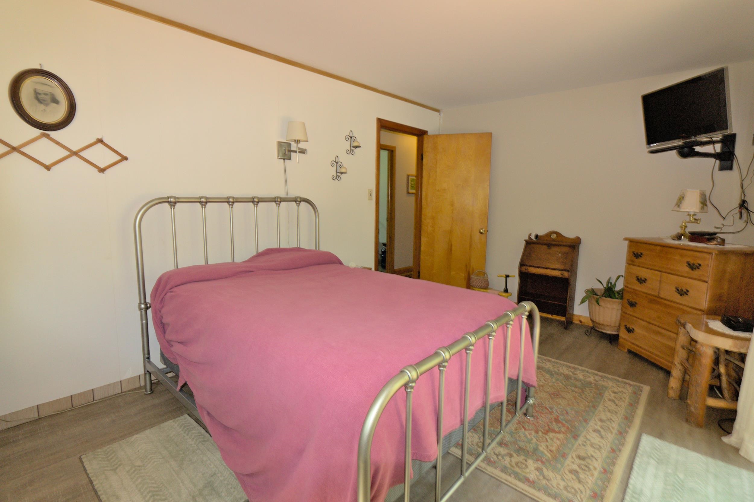 313 Nicholas Way Pownal, VT 05261 - Photo 21 of 40 Gallery Image 21