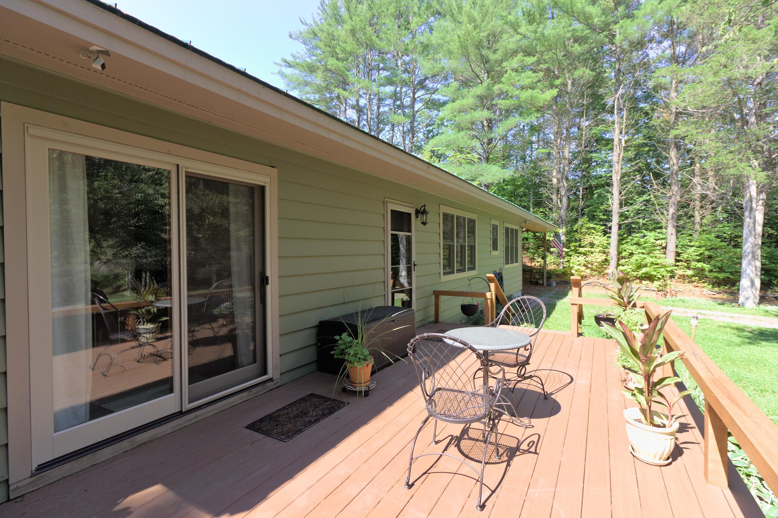313 Nicholas Way Pownal, VT 05261 - Photo 3 of 40 Gallery Image 3