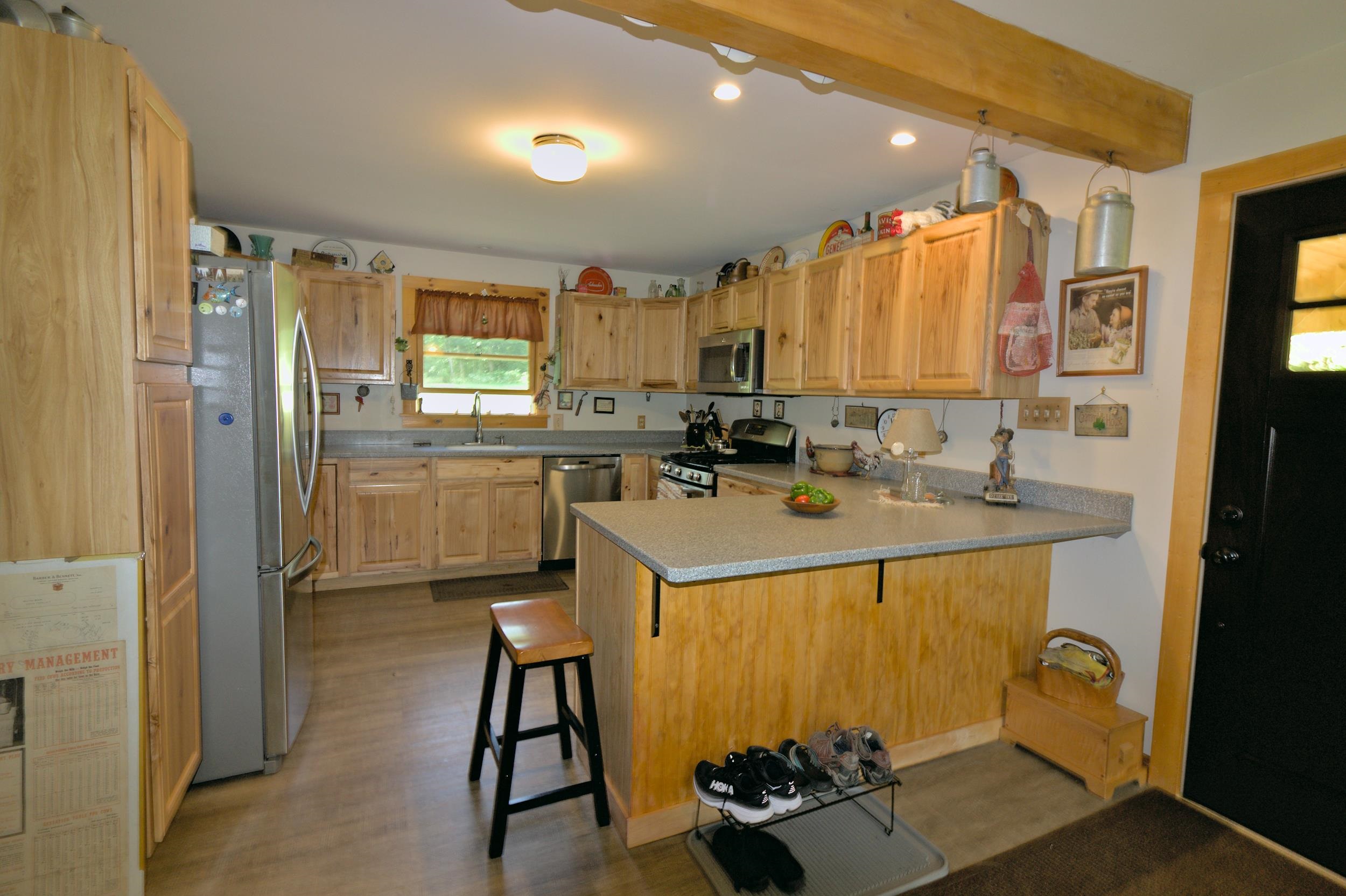 313 Nicholas Way Pownal, VT 05261 - Photo 4 of 40 Gallery Image 4