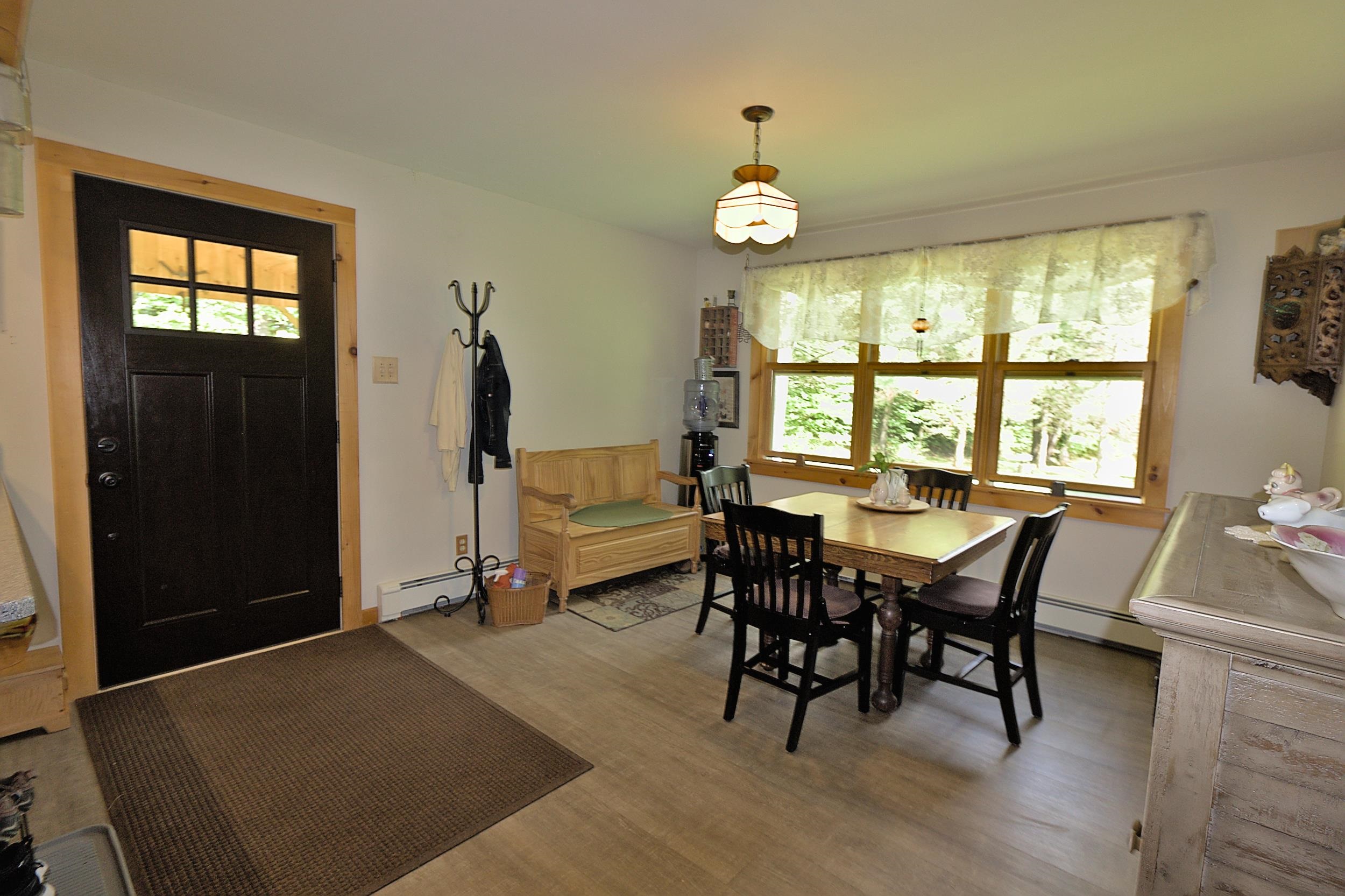 313 Nicholas Way Pownal, VT 05261 - Photo 7 of 40 Gallery Image 7