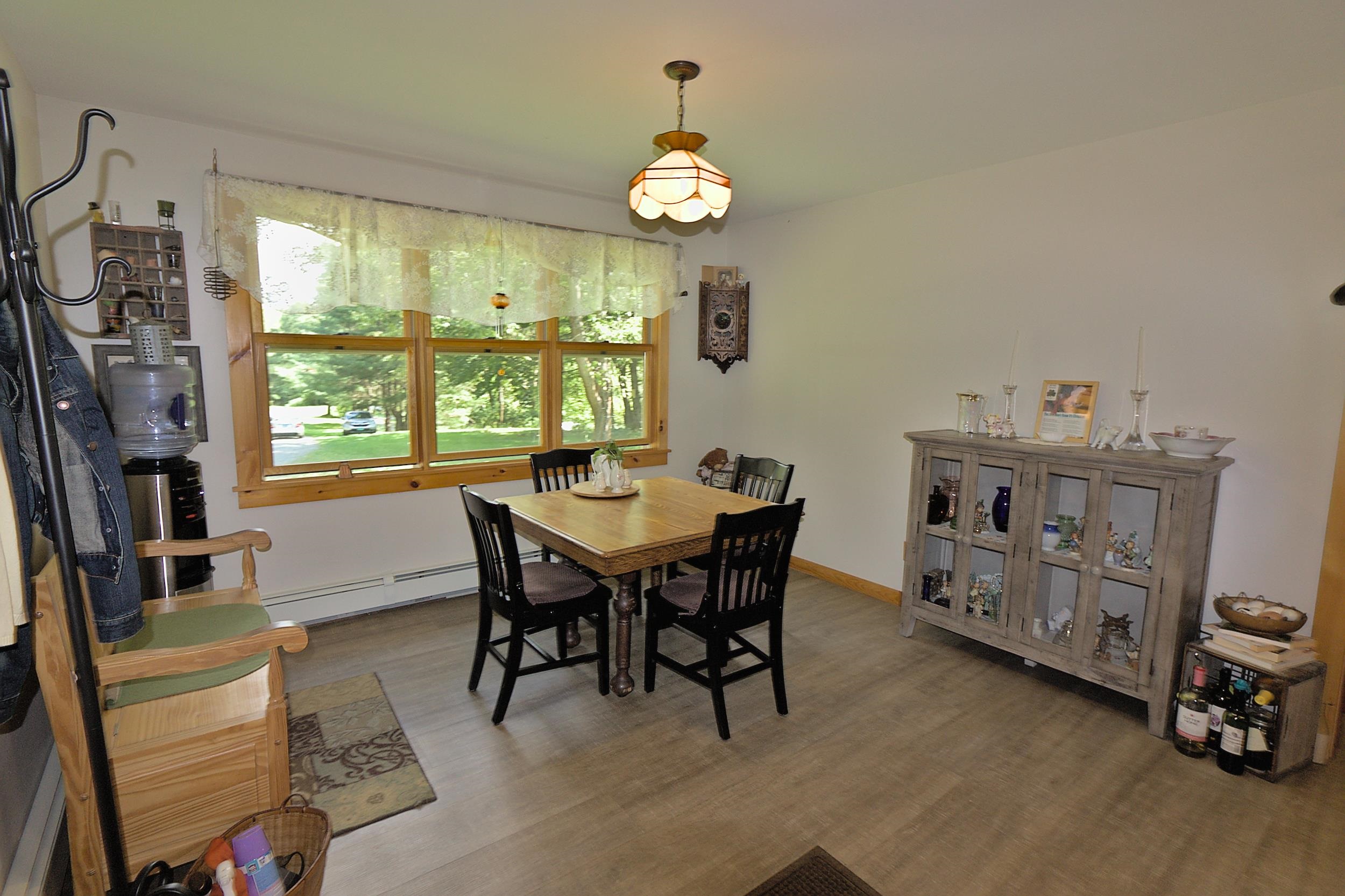 313 Nicholas Way Pownal, VT 05261 - Photo 8 of 40 Gallery Image 8